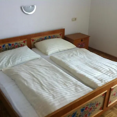Steinberger Guest house
